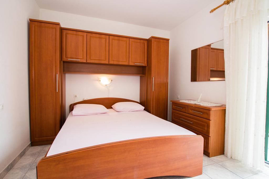Apartments Bartul Sućuraj 外观 照片